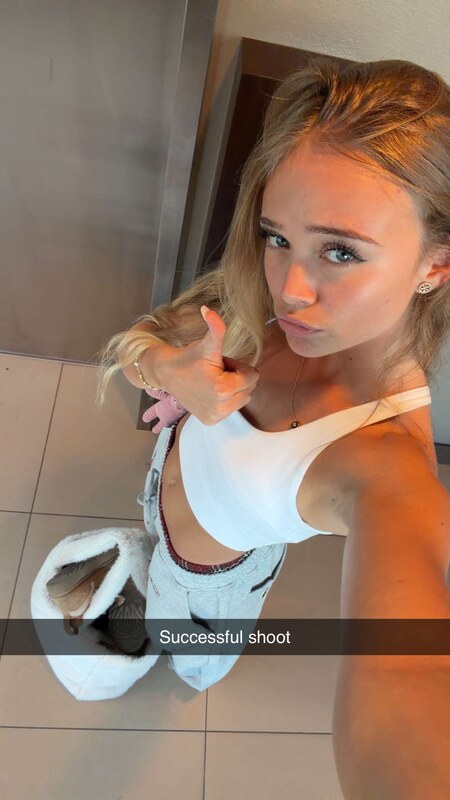 Kyla Dodds nude photo 37
