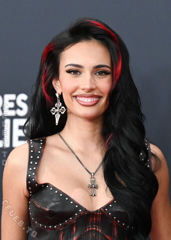 Kylie Cantrall nude photo 13