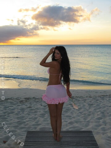 Kylie Jenner nude photo 157