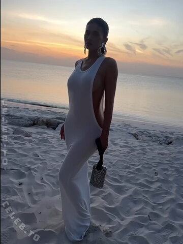 Kylie Jenner nude photo 55