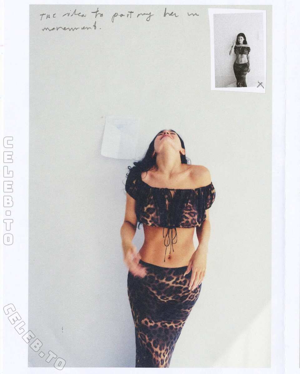Kylie Jenner nude photo 3