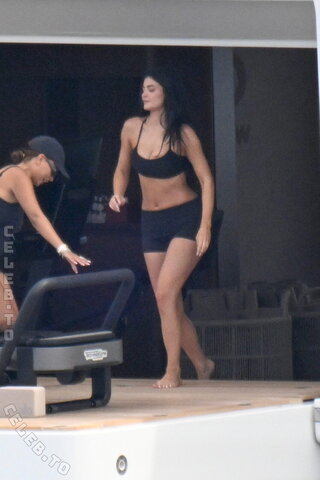 Kylie Jenner nude photo 62