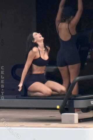 Kylie Jenner nude photo 52