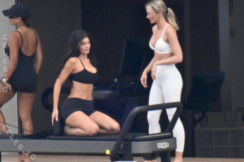 Kylie Jenner nude photo 50