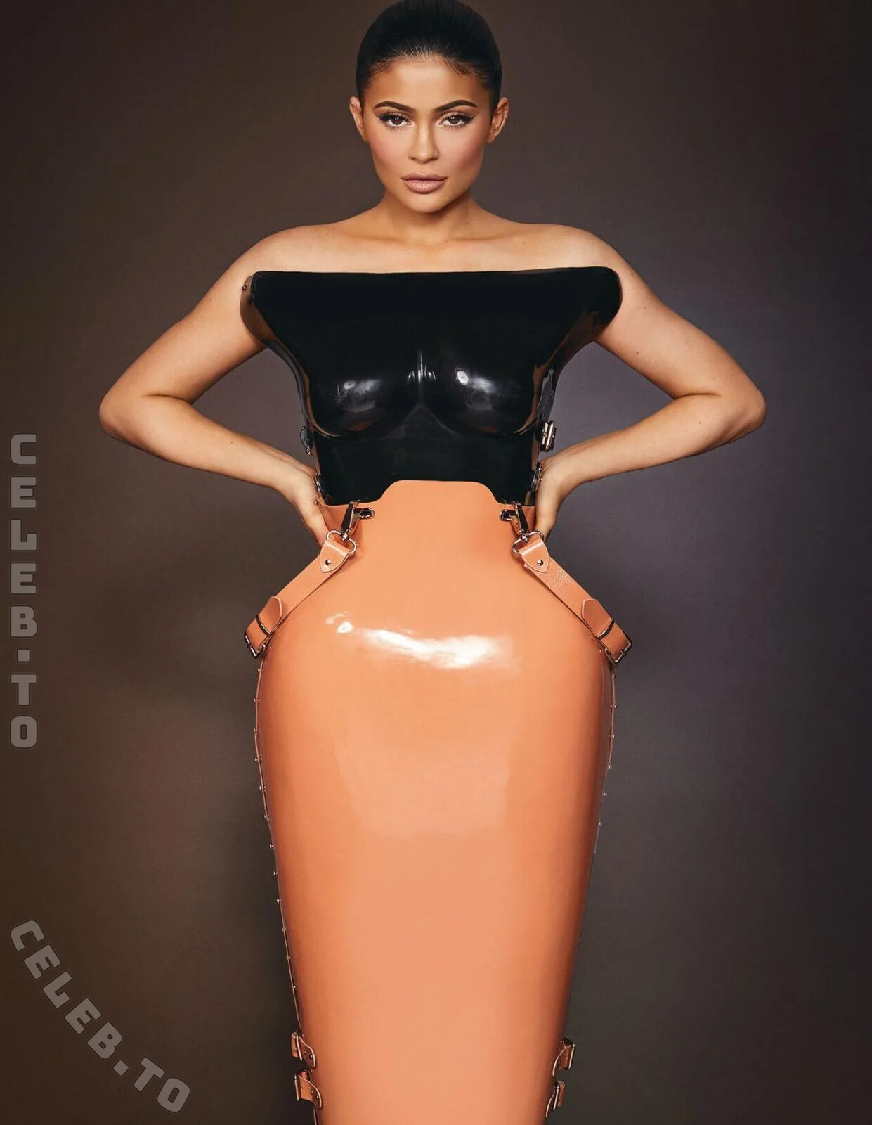 Kylie Jenner nude photo 5
