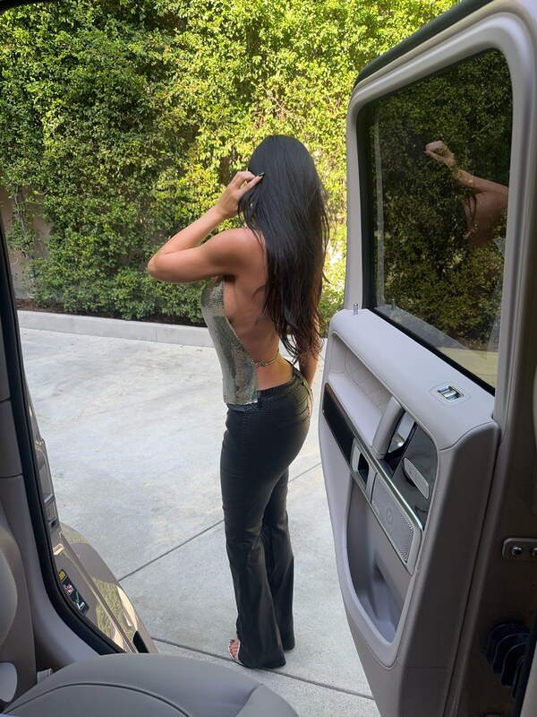 Kylie Jenner nude photo 7