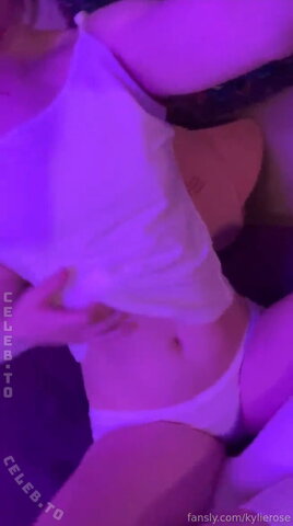 kylierose nude photo 8