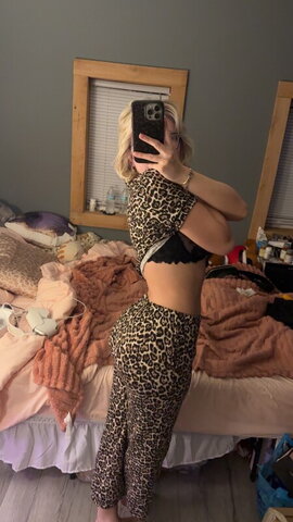 Kyliestover nude photo 9