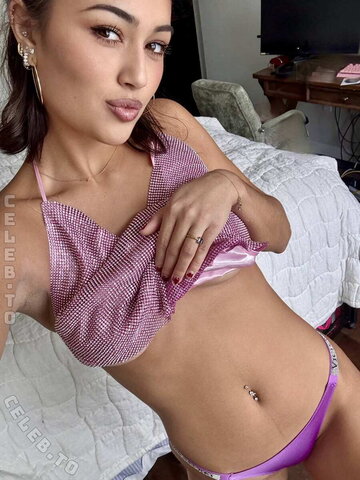 Kylin Milan nude photo 38