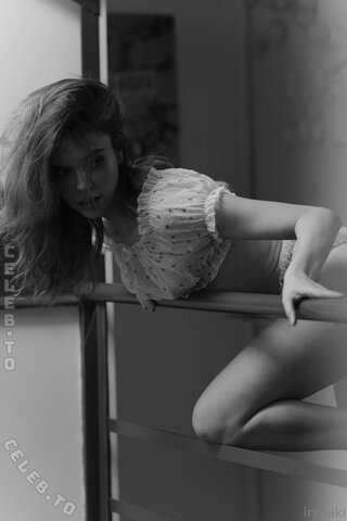 Kyoxkiai nude photo 50