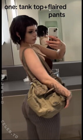 l4n1.1n4l nude photo 6