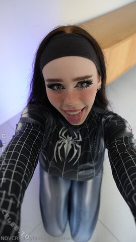 Laararose nude photo 27
