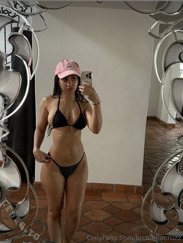 Lacamilacruzz nude photo 21