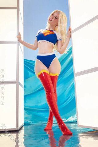 Lada Lyumos – Supergirl set