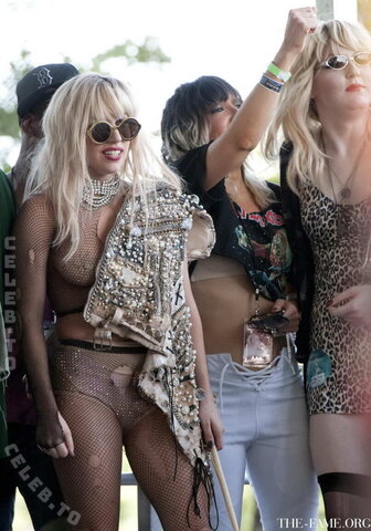 Lady Gaga nude photo 11