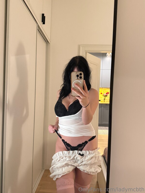 LadyMcbeth nude photo 3