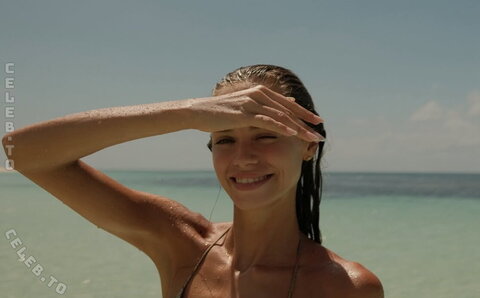 Laila Hasanovic nude photo 3