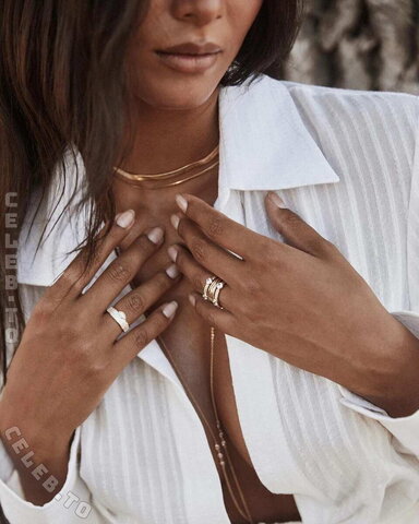 Lais Ribeiro nude photo 14