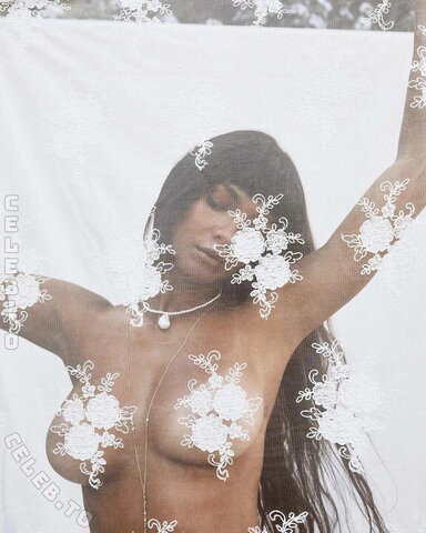 Lais Ribeiro nude photo 11