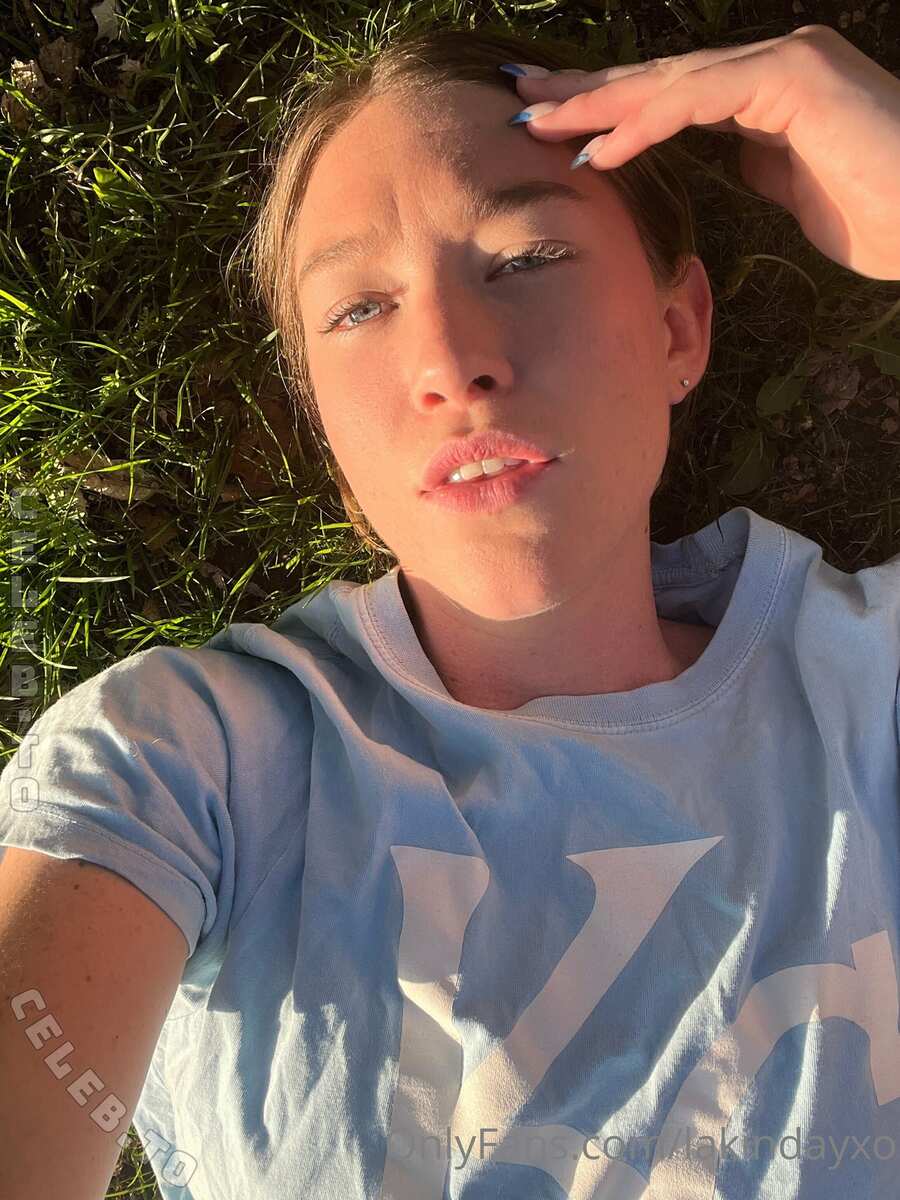 LakinDayXO nude photo 4