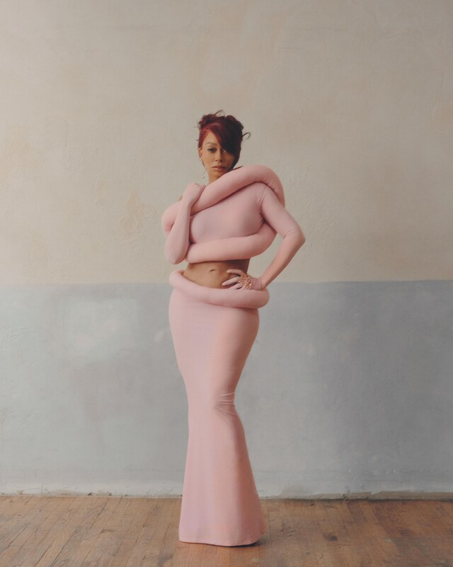 LaLa nude photo 2