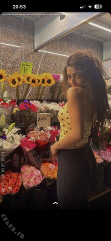 Lala.sadi nude photo 3