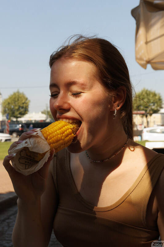 LalliPop nude photo 5