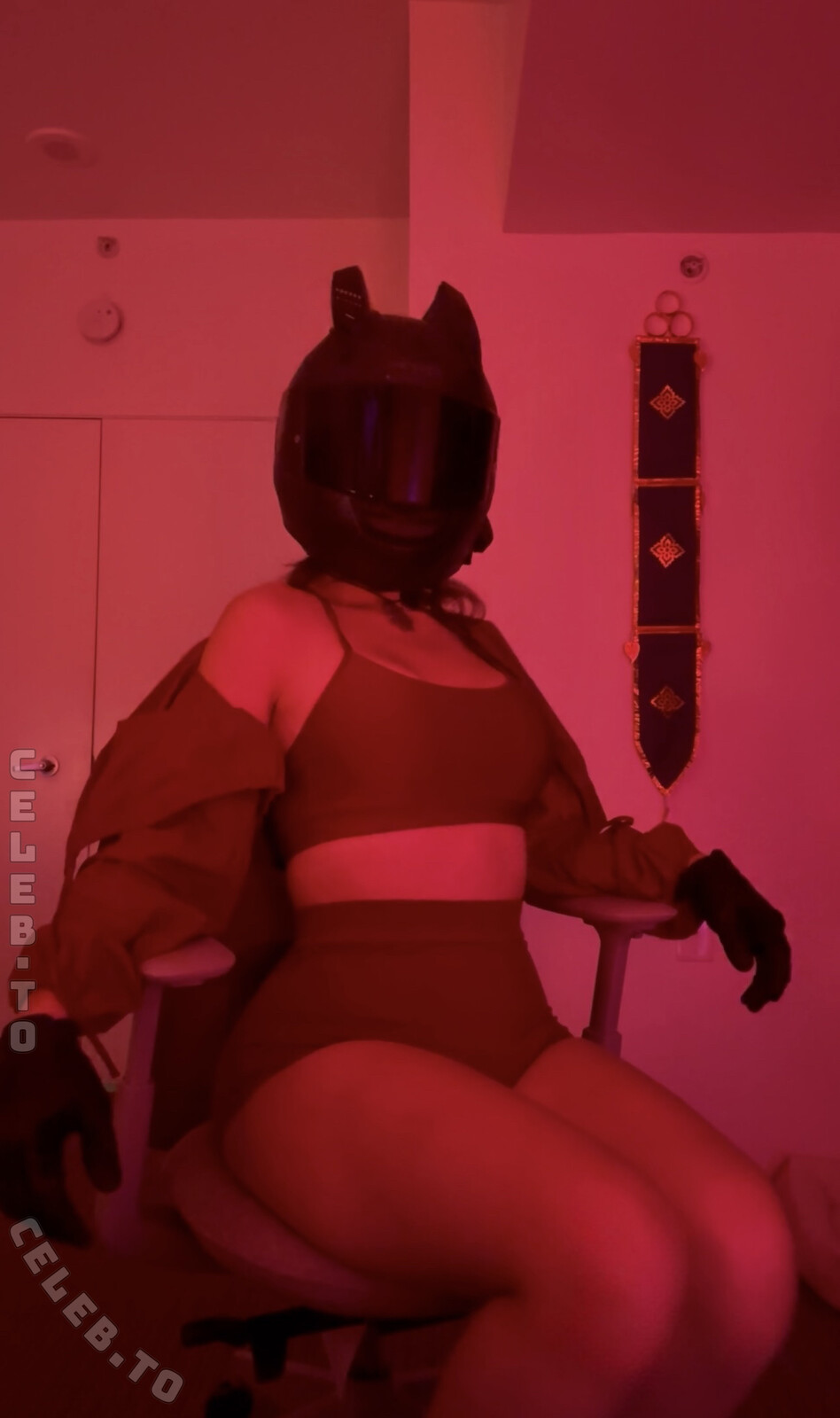 LAmotogirl nude photo 3