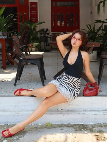 Lan Nguyen nude photo 3