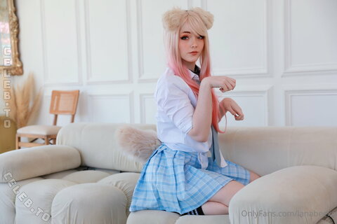 Lana Bee nude photo 41
