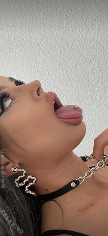 Lara Bttn nude photo 20