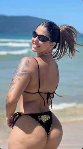 Lara castro nude photo 5