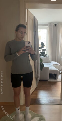 Lara Esser – new tiktok, hope nothing is duplicated
