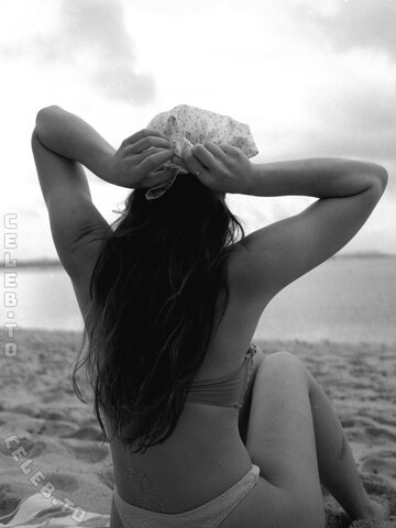 Lara Marie Kremer nude photo 9