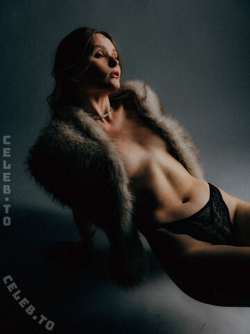 Lara Oster Hot (12 photos)