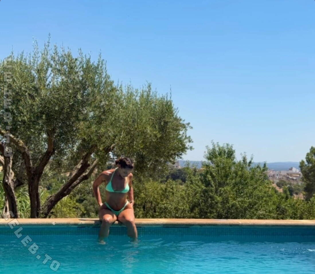 Lara Tepper nude photo 4