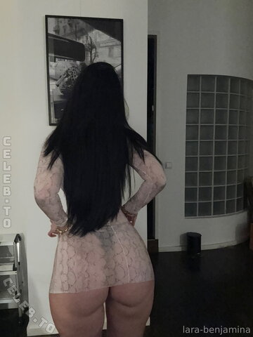 Lara Winter nude photo 27