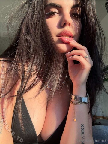 Lara Winter – Sun kissed 💕