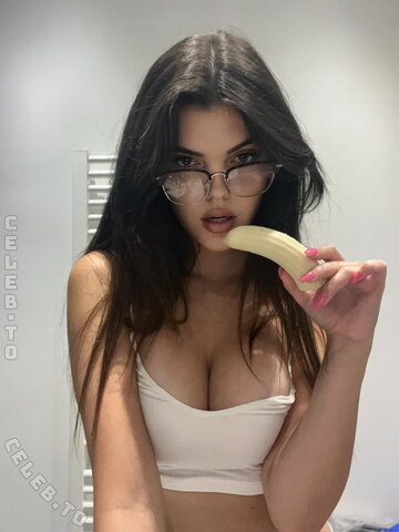 Lara Winter nude photo 68