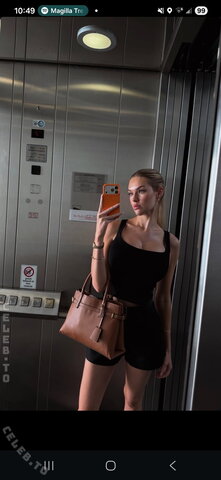 Laraa08 nude photo 3