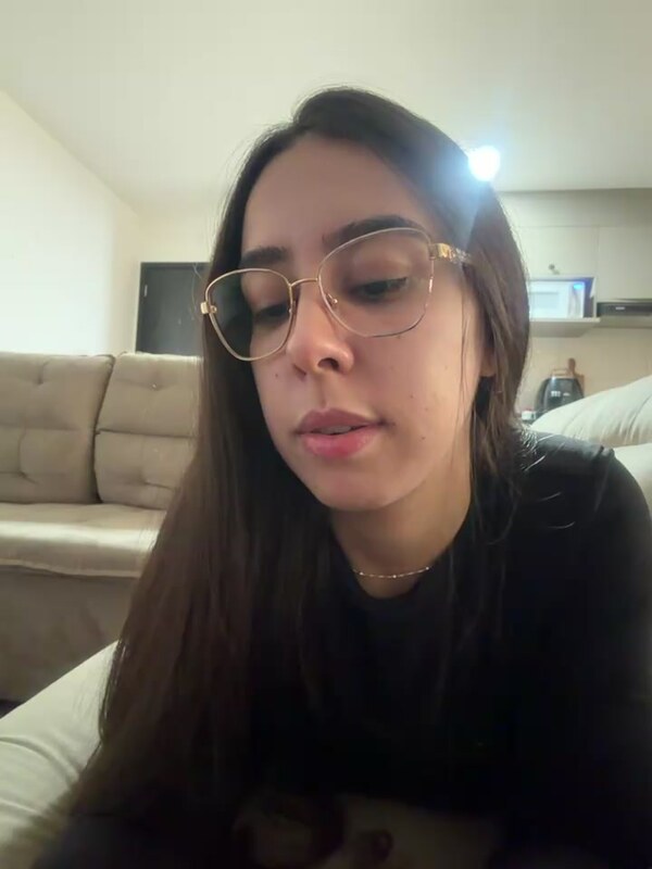 Larah 222 nude photo 2