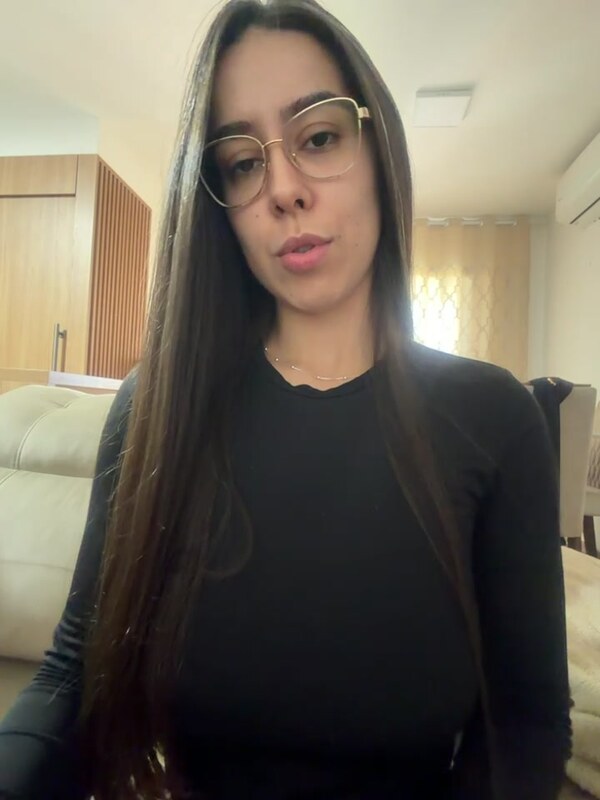 Larah 222 nude photo 4