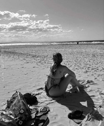 Lara_mde nude photo 7