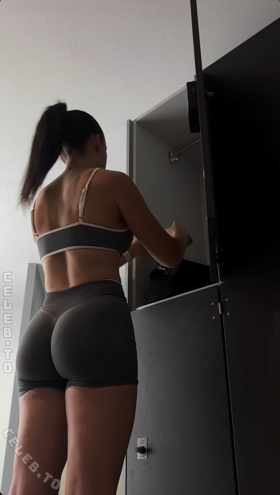 Lara.stxx nude photo 3