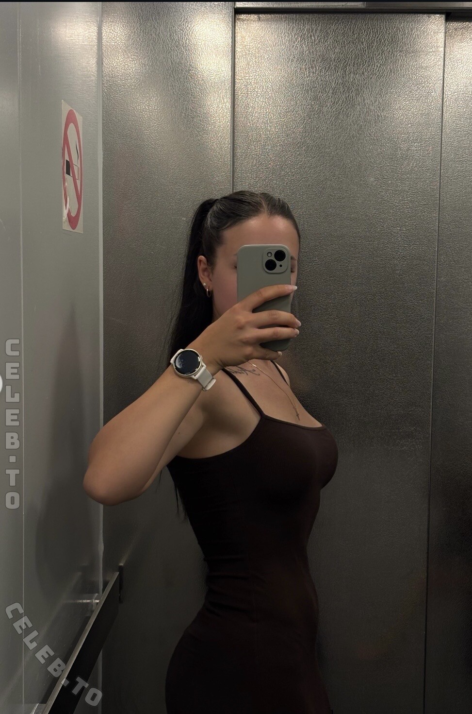 Lara.stxx nude photo 1