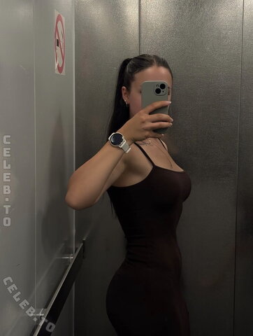 Lara.stxx nude photo 2