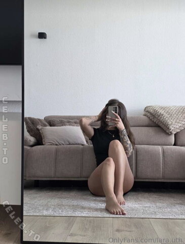 Lara.uth nude photo 20