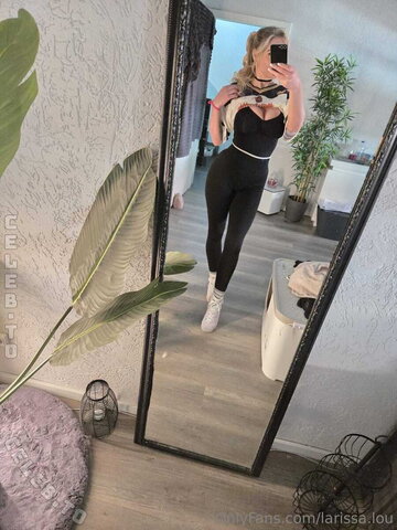 Larissa Lou nude photo 65