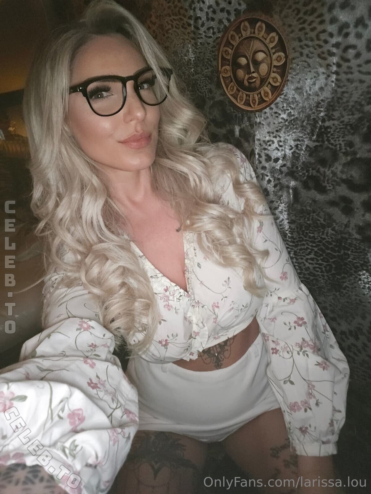 Larissa Lou nude photo 3