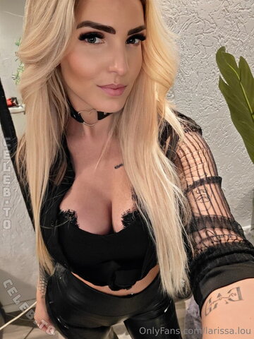 Larissa Lou nude photo 4